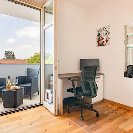 Apartamento Moderno - Terrazza E Parcheggio Coperto *