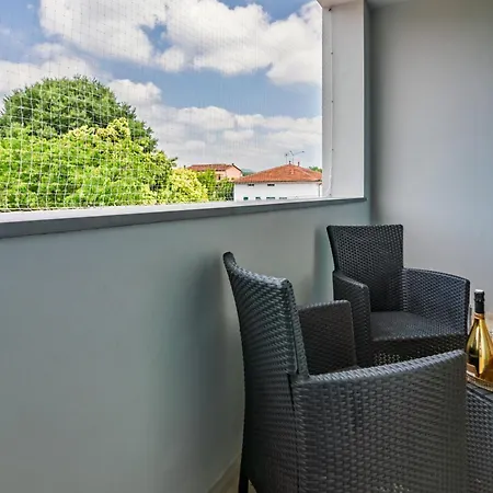 Apartamento Moderno - Terrazza E Parcheggio Coperto *